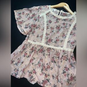 Anthropologie Kindred Sheer Floral Eyelet Lace  Boho Blouse Size Small NWOT